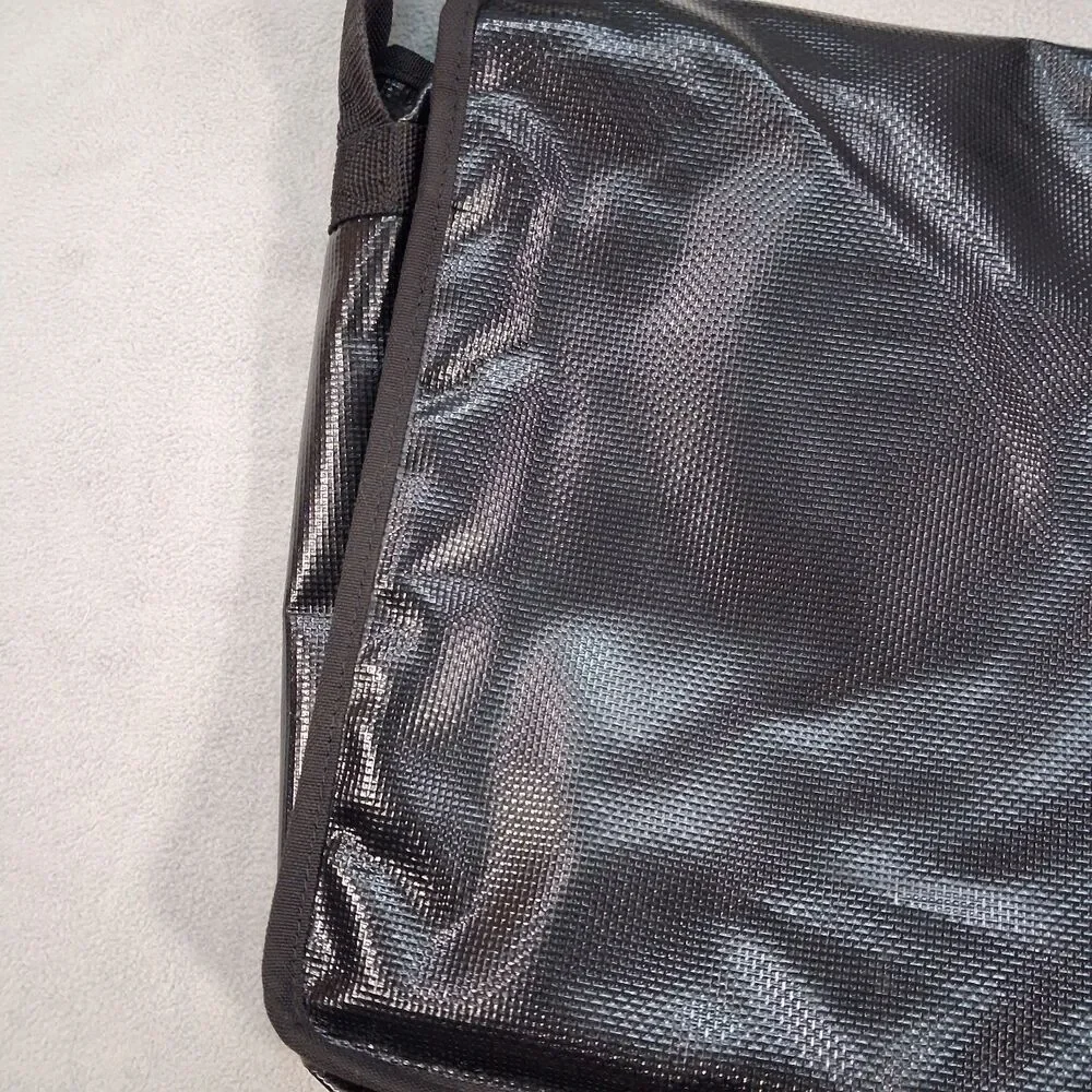 Manhattan Portage Vinyl Messenger Bag Black Commuter Travel Work